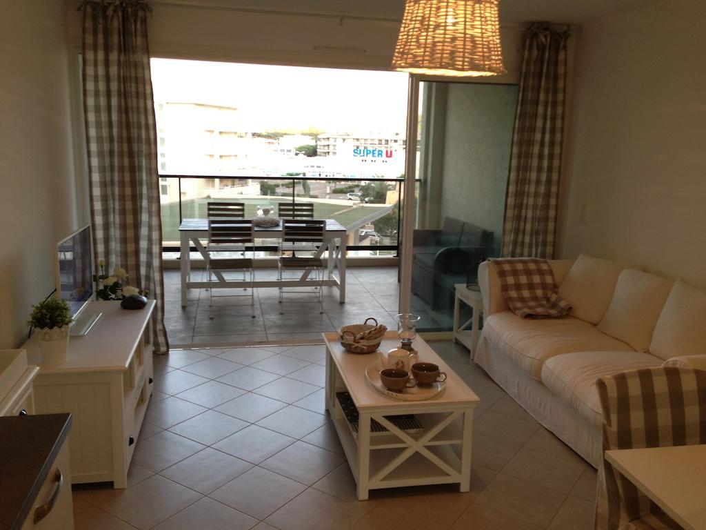 Residence Nayah-Maria Calvi  Bilik gambar